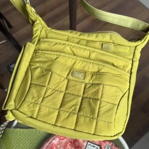 Lug pistachio green purse